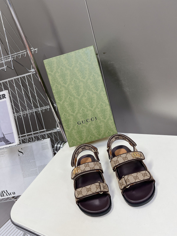 (image for) GUCCI WOMEN'S SANDAL with DOUBLE G