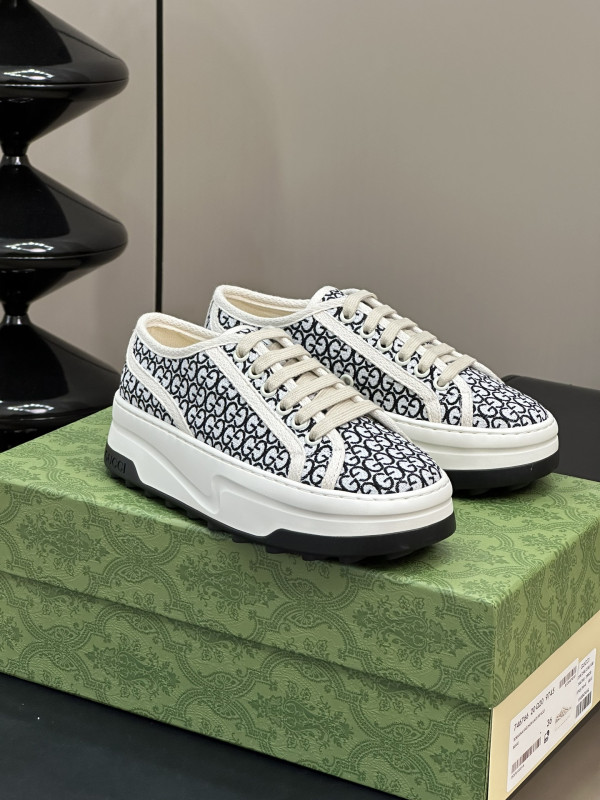 (image for) GUCCI women's GG SNEAKER