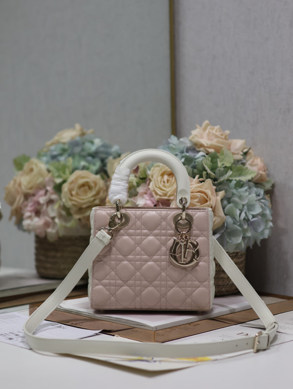 LADY DI0R-20CM [C1TM5-083242] CELINE CHANEL ACCESSORIES LOEWE SHOES LOUIS VUITTON DIRO YSL OTHER BRAND HANDBAGS BALENCIAGA BOTTEGA VENETA GOYARD HERMES BURBERRY VALENTINO GUCCI FENDI MIUMIU CHLOE PRADA BVLGARI SUITCASE NEW ARRIVAL 