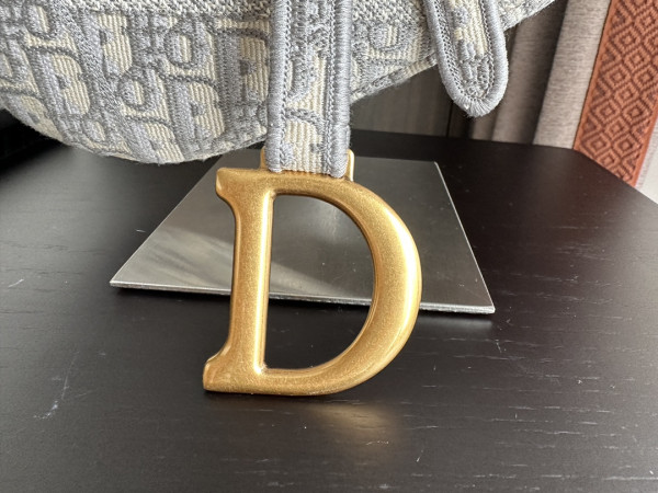 DIRO SADDLE BAG-25.5*20*6.5CM [C1TM5-082737] CELINE CHANEL ACCESSORIES LOEWE SHOES LOUIS VUITTON DIRO YSL OTHER BRAND HANDBAGS BALENCIAGA BOTTEGA VENETA GOYARD HERMES BURBERRY VALENTINO GUCCI FENDI MIUMIU CHLOE PRADA BVLGARI SUITCASE NEW ARRIVAL 