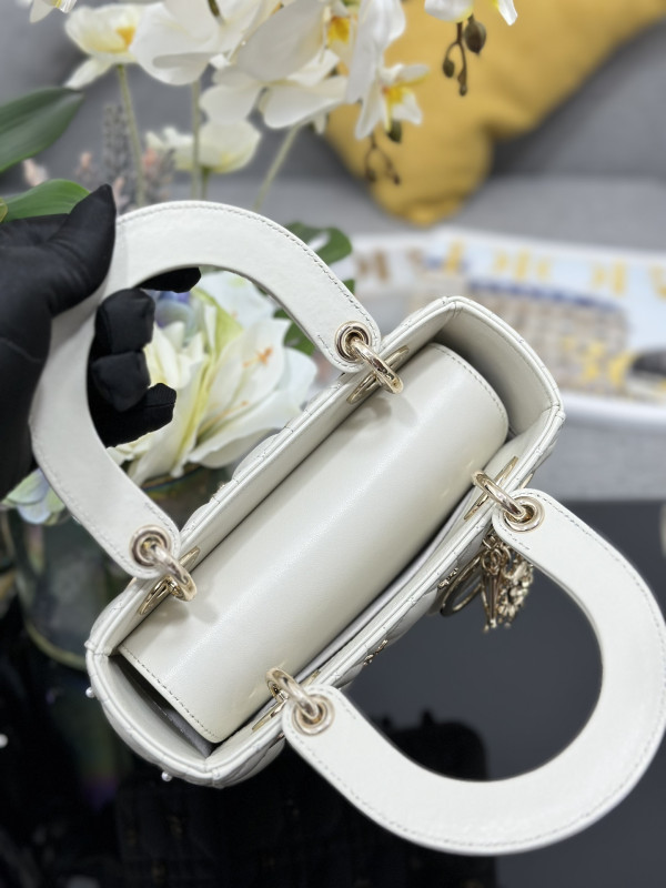 LADY DI0R-20CM [C1TM5-080957] CELINE CHANEL ACCESSORIES LOEWE SHOES LOUIS VUITTON DIRO YSL OTHER BRAND HANDBAGS BALENCIAGA BOTTEGA VENETA GOYARD HERMES BURBERRY VALENTINO GUCCI FENDI MIUMIU CHLOE PRADA BVLGARI SUITCASE NEW ARRIVAL 
