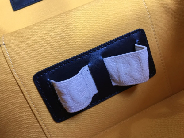 GOYARD MUSE VANITY CASE-20*14*16CM [020185] CELINE CHANEL ACCESSORIES LOEWE SHOES LOUIS VUITTON DIRO YSL OTHER BRAND HANDBAGS BALENCIAGA BOTTEGA VENETA GOYARD HERMES BURBERRY VALENTINO GUCCI FENDI MIUMIU CHLOE PRADA BVLGARI SUITCASE NEW ARRIVAL 