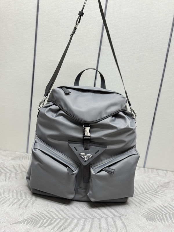 PRADA Backpack-42*38*18CM [C1TM2-035014] CELINE CHANEL ACCESSORIES LOEWE SHOES LOUIS VUITTON DIRO YSL OTHER BRAND HANDBAGS BALENCIAGA BOTTEGA VENETA GOYARD HERMES BURBERRY VALENTINO GUCCI FENDI MIUMIU CHLOE PRADA BVLGARI SUITCASE NEW ARRIVAL 