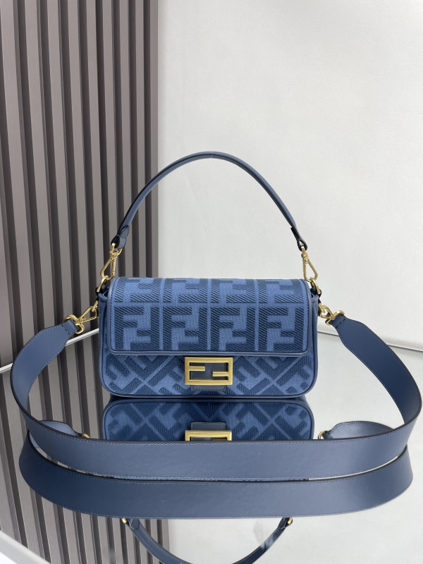 (image for) FENDI BAGUETTE-26*13*6CM