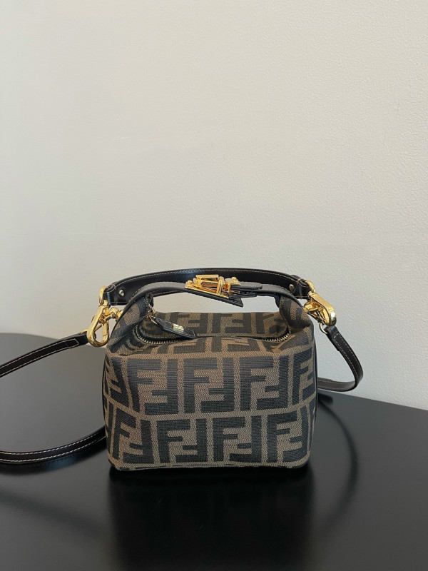 (image for) FendI Vintage Bag-16x9x11cm