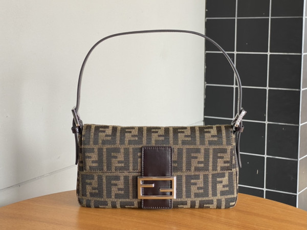 (image for) FENDI BAGUETTE-26*15*4cm