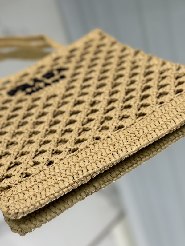 PRADA Woven fabric crochet tote bag [1BG493] CELINE CHANEL ACCESSORIES LOEWE SHOES LOUIS VUITTON DIRO YSL OTHER BRAND HANDBAGS BALENCIAGA BOTTEGA VENETA GOYARD HERMES BURBERRY VALENTINO GUCCI FENDI MIUMIU CHLOE PRADA BVLGARI SUITCASE NEW ARRIVAL 