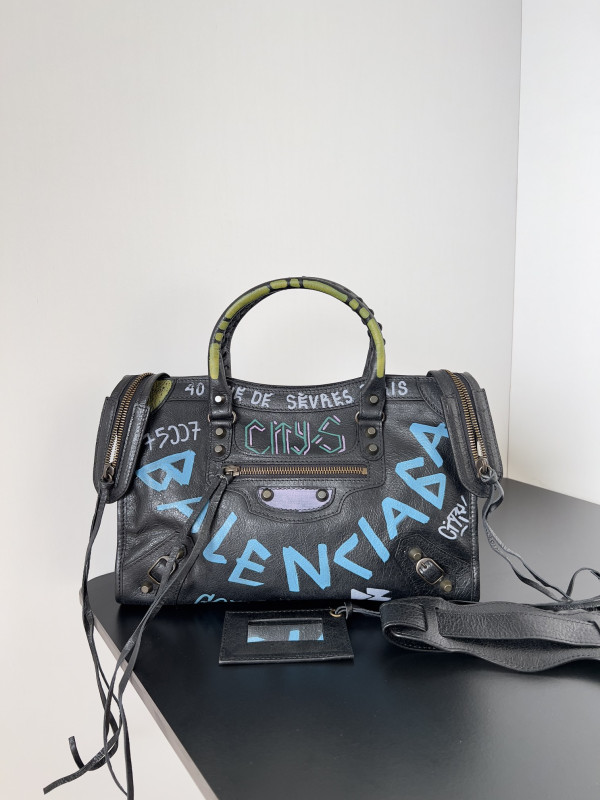 Balenciag Graffiti Classic City-30*10*20CM (image for) Balenciag Graffiti Classic City-30*10*20CM