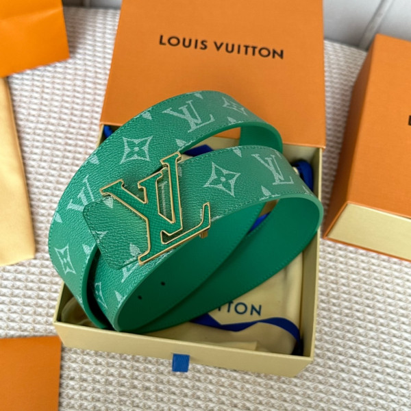 LOUIS VUITTON BELT [C1TLK-061651] CELINE CHANEL ACCESSORIES LOEWE SHOES LOUIS VUITTON DIRO YSL OTHER BRAND HANDBAGS BALENCIAGA BOTTEGA VENETA GOYARD HERMES BURBERRY VALENTINO GUCCI FENDI MIUMIU CHLOE PRADA BVLGARI SUITCASE NEW ARRIVAL 