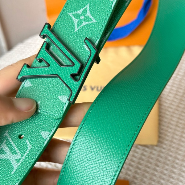 LOUIS VUITTON BELT [C1TLK-061556] CELINE CHANEL ACCESSORIES LOEWE SHOES LOUIS VUITTON DIRO YSL OTHER BRAND HANDBAGS BALENCIAGA BOTTEGA VENETA GOYARD HERMES BURBERRY VALENTINO GUCCI FENDI MIUMIU CHLOE PRADA BVLGARI SUITCASE NEW ARRIVAL 