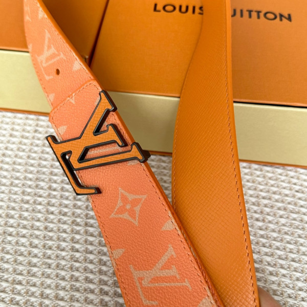 LOUIS VUITTON BELT [C1TLK-061508] CELINE CHANEL ACCESSORIES LOEWE SHOES LOUIS VUITTON DIRO YSL OTHER BRAND HANDBAGS BALENCIAGA BOTTEGA VENETA GOYARD HERMES BURBERRY VALENTINO GUCCI FENDI MIUMIU CHLOE PRADA BVLGARI SUITCASE NEW ARRIVAL 