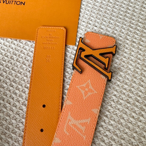 LOUIS VUITTON BELT [C1TLK-061508] CELINE CHANEL ACCESSORIES LOEWE SHOES LOUIS VUITTON DIRO YSL OTHER BRAND HANDBAGS BALENCIAGA BOTTEGA VENETA GOYARD HERMES BURBERRY VALENTINO GUCCI FENDI MIUMIU CHLOE PRADA BVLGARI SUITCASE NEW ARRIVAL 