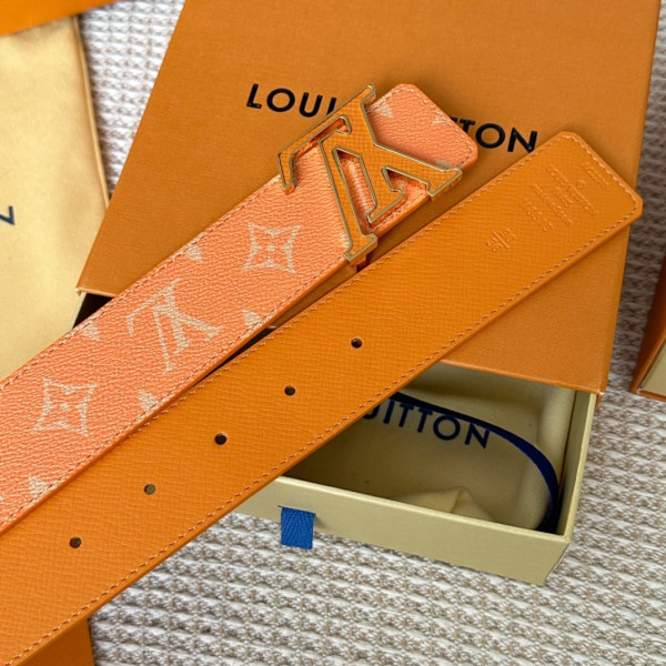 LOUIS VUITTON BELT [C1TLK-061410] CELINE CHANEL ACCESSORIES LOEWE SHOES LOUIS VUITTON DIRO YSL OTHER BRAND HANDBAGS BALENCIAGA BOTTEGA VENETA GOYARD HERMES BURBERRY VALENTINO GUCCI FENDI MIUMIU CHLOE PRADA BVLGARI SUITCASE NEW ARRIVAL 