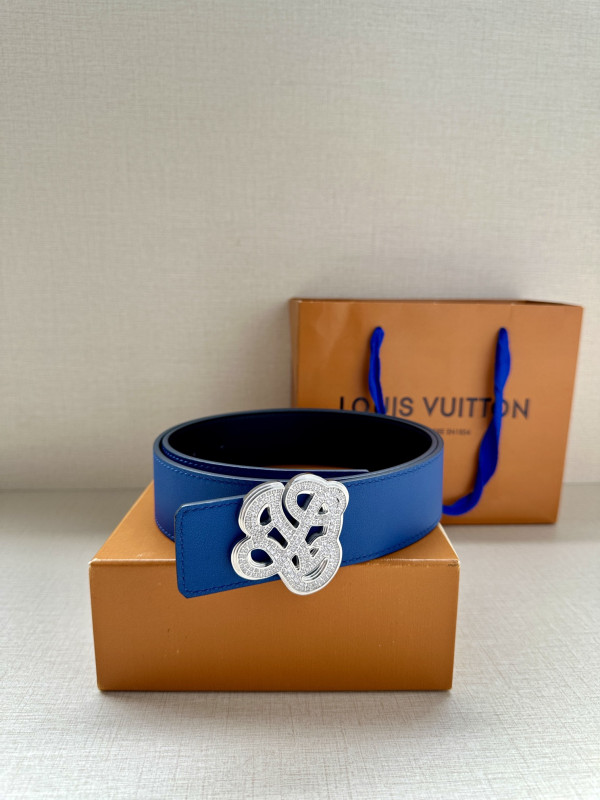 LOUIS VUITTON BELT [C1TLK-061010] CELINE CHANEL ACCESSORIES LOEWE SHOES LOUIS VUITTON DIRO YSL OTHER BRAND HANDBAGS BALENCIAGA BOTTEGA VENETA GOYARD HERMES BURBERRY VALENTINO GUCCI FENDI MIUMIU CHLOE PRADA BVLGARI SUITCASE NEW ARRIVAL 