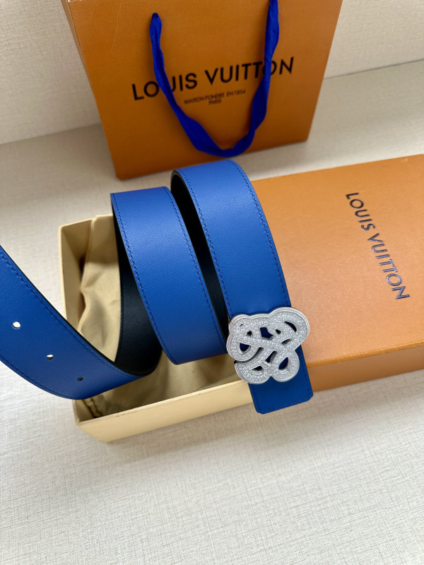 LOUIS VUITTON BELT [C1TLK-061010] CELINE CHANEL ACCESSORIES LOEWE SHOES LOUIS VUITTON DIRO YSL OTHER BRAND HANDBAGS BALENCIAGA BOTTEGA VENETA GOYARD HERMES BURBERRY VALENTINO GUCCI FENDI MIUMIU CHLOE PRADA BVLGARI SUITCASE NEW ARRIVAL 