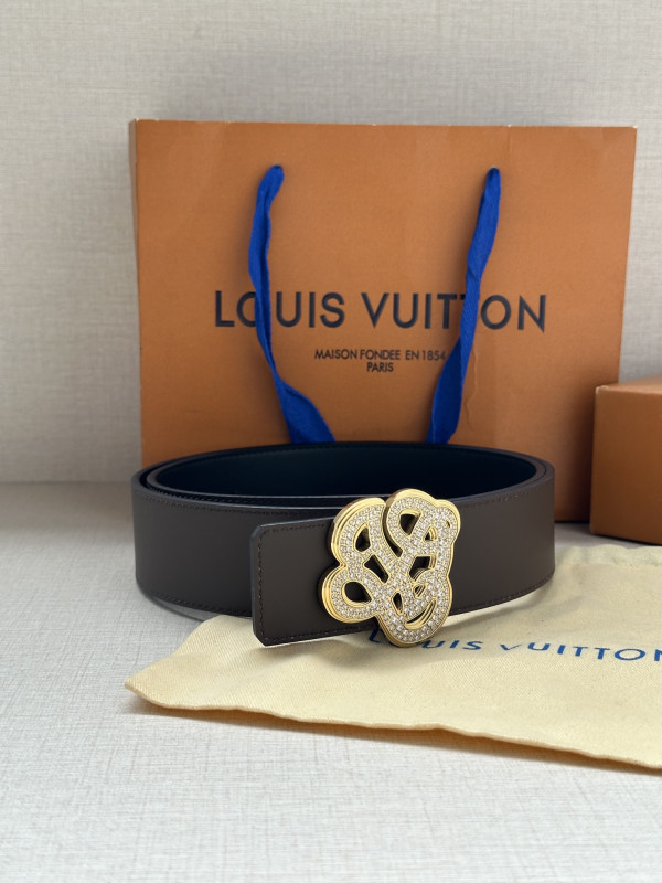 LOUIS VUITTON BELT [C1TLK-060927] CELINE CHANEL ACCESSORIES LOEWE SHOES LOUIS VUITTON DIRO YSL OTHER BRAND HANDBAGS BALENCIAGA BOTTEGA VENETA GOYARD HERMES BURBERRY VALENTINO GUCCI FENDI MIUMIU CHLOE PRADA BVLGARI SUITCASE NEW ARRIVAL 