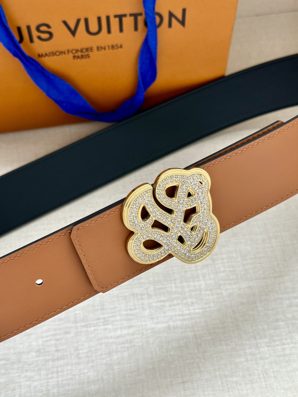 LOUIS VUITTON BELT [C1TLK-060725] CELINE CHANEL ACCESSORIES LOEWE SHOES LOUIS VUITTON DIRO YSL OTHER BRAND HANDBAGS BALENCIAGA BOTTEGA VENETA GOYARD HERMES BURBERRY VALENTINO GUCCI FENDI MIUMIU CHLOE PRADA BVLGARI SUITCASE NEW ARRIVAL 