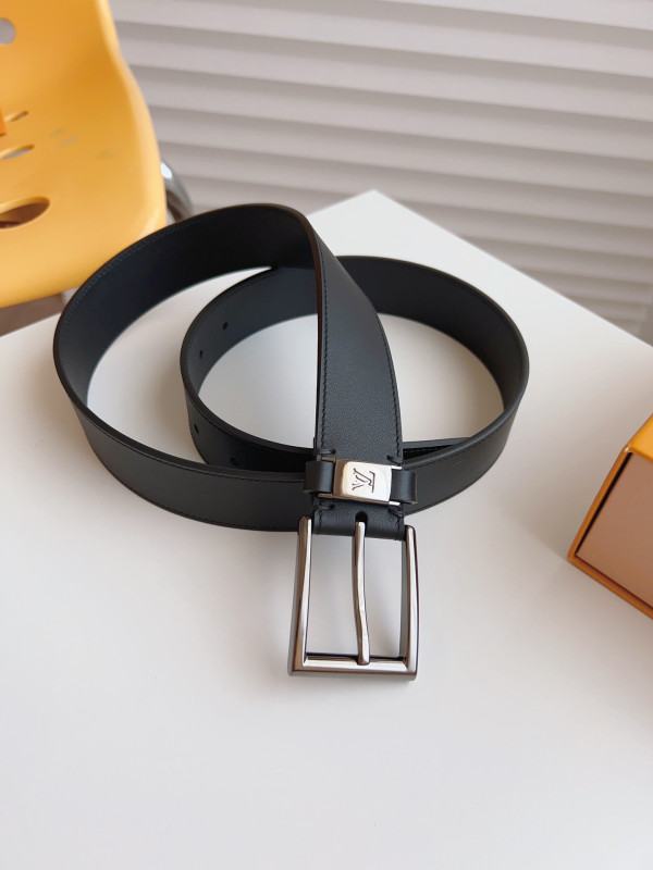 LOUIS VUITTON BELT [C1TLK-035708] CELINE CHANEL ACCESSORIES LOEWE SHOES LOUIS VUITTON DIRO YSL OTHER BRAND HANDBAGS BALENCIAGA BOTTEGA VENETA GOYARD HERMES BURBERRY VALENTINO GUCCI FENDI MIUMIU CHLOE PRADA BVLGARI SUITCASE NEW ARRIVAL 