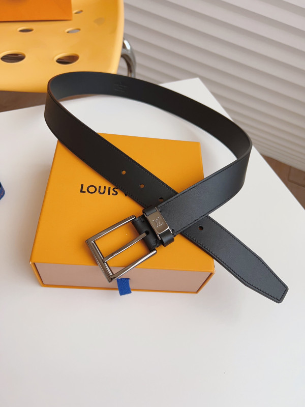 LOUIS VUITTON BELT [C1TLK-035708] CELINE CHANEL ACCESSORIES LOEWE SHOES LOUIS VUITTON DIRO YSL OTHER BRAND HANDBAGS BALENCIAGA BOTTEGA VENETA GOYARD HERMES BURBERRY VALENTINO GUCCI FENDI MIUMIU CHLOE PRADA BVLGARI SUITCASE NEW ARRIVAL 