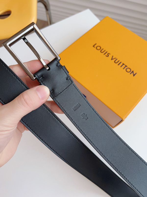 LOUIS VUITTON BELT [C1TLK-035708] CELINE CHANEL ACCESSORIES LOEWE SHOES LOUIS VUITTON DIRO YSL OTHER BRAND HANDBAGS BALENCIAGA BOTTEGA VENETA GOYARD HERMES BURBERRY VALENTINO GUCCI FENDI MIUMIU CHLOE PRADA BVLGARI SUITCASE NEW ARRIVAL 