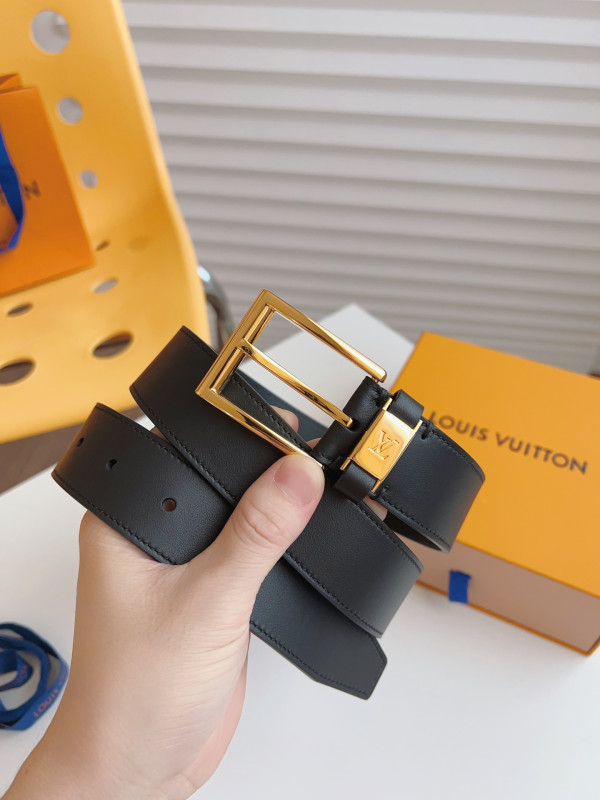 LOUIS VUITTON BELT [C1TLK-035619] CELINE CHANEL ACCESSORIES LOEWE SHOES LOUIS VUITTON DIRO YSL OTHER BRAND HANDBAGS BALENCIAGA BOTTEGA VENETA GOYARD HERMES BURBERRY VALENTINO GUCCI FENDI MIUMIU CHLOE PRADA BVLGARI SUITCASE NEW ARRIVAL 
