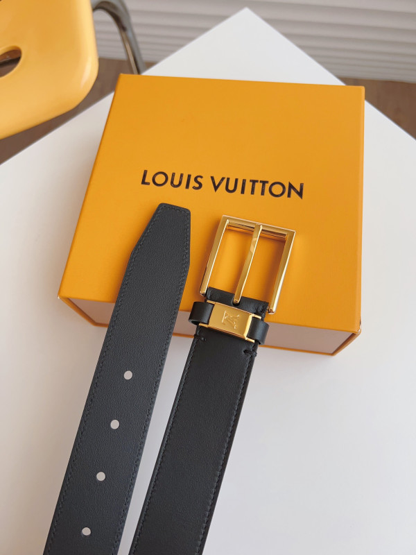 LOUIS VUITTON BELT [C1TLK-035619] CELINE CHANEL ACCESSORIES LOEWE SHOES LOUIS VUITTON DIRO YSL OTHER BRAND HANDBAGS BALENCIAGA BOTTEGA VENETA GOYARD HERMES BURBERRY VALENTINO GUCCI FENDI MIUMIU CHLOE PRADA BVLGARI SUITCASE NEW ARRIVAL 