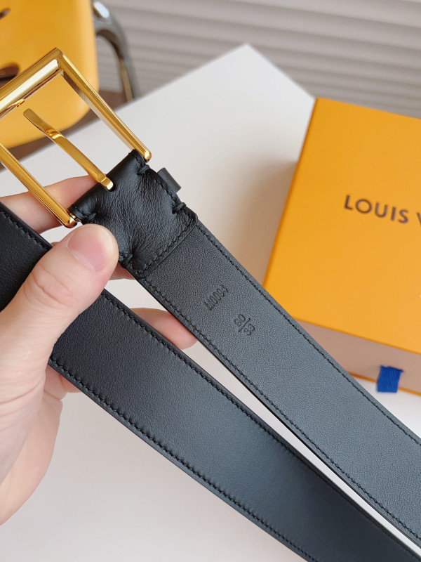 LOUIS VUITTON BELT [C1TLK-035619] CELINE CHANEL ACCESSORIES LOEWE SHOES LOUIS VUITTON DIRO YSL OTHER BRAND HANDBAGS BALENCIAGA BOTTEGA VENETA GOYARD HERMES BURBERRY VALENTINO GUCCI FENDI MIUMIU CHLOE PRADA BVLGARI SUITCASE NEW ARRIVAL 