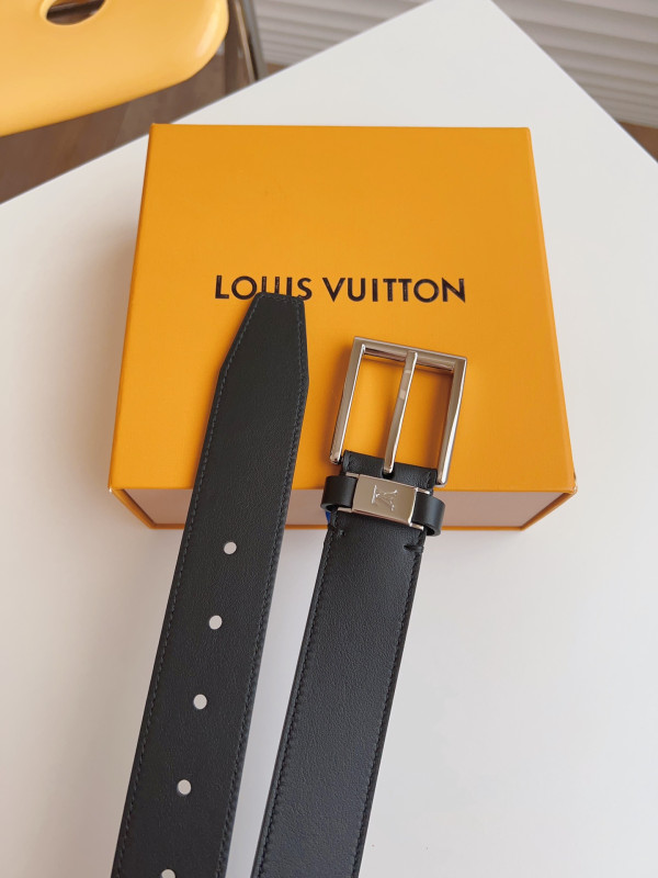 LOUIS VUITTON BELT [C1TLK-035514] CELINE CHANEL ACCESSORIES LOEWE SHOES LOUIS VUITTON DIRO YSL OTHER BRAND HANDBAGS BALENCIAGA BOTTEGA VENETA GOYARD HERMES BURBERRY VALENTINO GUCCI FENDI MIUMIU CHLOE PRADA BVLGARI SUITCASE NEW ARRIVAL 