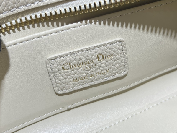 Diro Lady D-Sire My ABCDiro Bag-26*15*8CM [C1TLK-025948] CELINE CHANEL ACCESSORIES LOEWE SHOES LOUIS VUITTON DIRO YSL OTHER BRAND HANDBAGS BALENCIAGA BOTTEGA VENETA GOYARD HERMES BURBERRY VALENTINO GUCCI FENDI MIUMIU CHLOE PRADA BVLGARI SUITCASE NEW ARRIVAL 