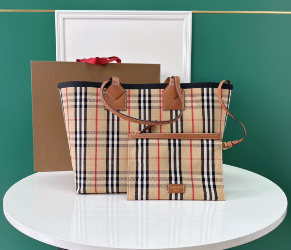 BURBERRY Medium London Tote-51.3*18.5*29CM [C1TLK-023250] CELINE CHANEL ACCESSORIES LOEWE SHOES LOUIS VUITTON DIRO YSL OTHER BRAND HANDBAGS BALENCIAGA BOTTEGA VENETA GOYARD HERMES BURBERRY VALENTINO GUCCI FENDI MIUMIU CHLOE PRADA BVLGARI SUITCASE NEW ARRIVAL 