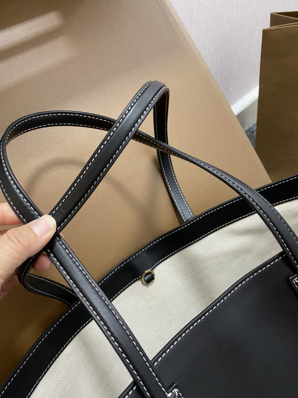 BURBERRY Medium Check Tote bag-34*14*28CM [C1TLK-022601] CELINE CHANEL ACCESSORIES LOEWE SHOES LOUIS VUITTON DIRO YSL OTHER BRAND HANDBAGS BALENCIAGA BOTTEGA VENETA GOYARD HERMES BURBERRY VALENTINO GUCCI FENDI MIUMIU CHLOE PRADA BVLGARI SUITCASE NEW ARRIVAL 