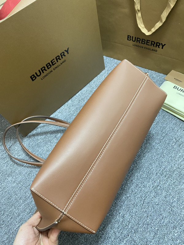 BURBERRY Medium Check Tote bag-34*14*28CM [C1TLK-022439] CELINE CHANEL ACCESSORIES LOEWE SHOES LOUIS VUITTON DIRO YSL OTHER BRAND HANDBAGS BALENCIAGA BOTTEGA VENETA GOYARD HERMES BURBERRY VALENTINO GUCCI FENDI MIUMIU CHLOE PRADA BVLGARI SUITCASE NEW ARRIVAL 