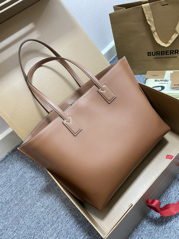 BURBERRY Medium Check Tote bag-34*14*28CM [C1TLK-022439] CELINE CHANEL ACCESSORIES LOEWE SHOES LOUIS VUITTON DIRO YSL OTHER BRAND HANDBAGS BALENCIAGA BOTTEGA VENETA GOYARD HERMES BURBERRY VALENTINO GUCCI FENDI MIUMIU CHLOE PRADA BVLGARI SUITCASE NEW ARRIVAL 