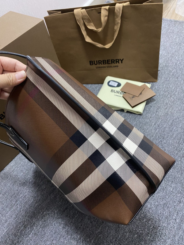BURBERRY Medium Check Tote bag-34*14*28CM [C1TLK-022304] CELINE CHANEL ACCESSORIES LOEWE SHOES LOUIS VUITTON DIRO YSL OTHER BRAND HANDBAGS BALENCIAGA BOTTEGA VENETA GOYARD HERMES BURBERRY VALENTINO GUCCI FENDI MIUMIU CHLOE PRADA BVLGARI SUITCASE NEW ARRIVAL 