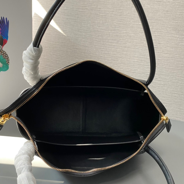 Prada leather handbag-28*18*11CM [1BA444-01] CELINE CHANEL ACCESSORIES LOEWE SHOES LOUIS VUITTON DIRO YSL OTHER BRAND HANDBAGS BALENCIAGA BOTTEGA VENETA GOYARD HERMES BURBERRY VALENTINO GUCCI FENDI MIUMIU CHLOE PRADA BVLGARI SUITCASE NEW ARRIVAL 