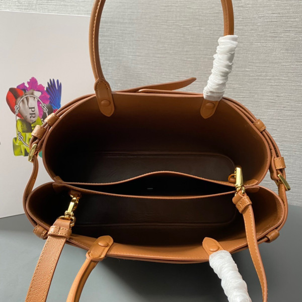 Prada Buckle leather handbag with double belt-35*25*14CM [1BA417] CELINE CHANEL ACCESSORIES LOEWE SHOES LOUIS VUITTON DIRO YSL OTHER BRAND HANDBAGS BALENCIAGA BOTTEGA VENETA GOYARD HERMES BURBERRY VALENTINO GUCCI FENDI MIUMIU CHLOE PRADA BVLGARI SUITCASE NEW ARRIVAL 