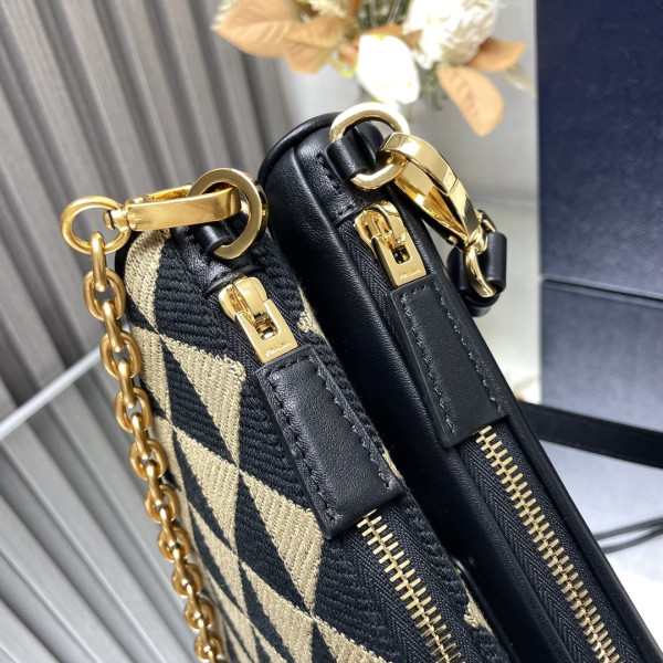 Prada Triangular sequined pouch-26*16*13CM [1BC176-01] CELINE CHANEL ACCESSORIES LOEWE SHOES LOUIS VUITTON DIRO YSL OTHER BRAND HANDBAGS BALENCIAGA BOTTEGA VENETA GOYARD HERMES BURBERRY VALENTINO GUCCI FENDI MIUMIU CHLOE PRADA BVLGARI SUITCASE NEW ARRIVAL 