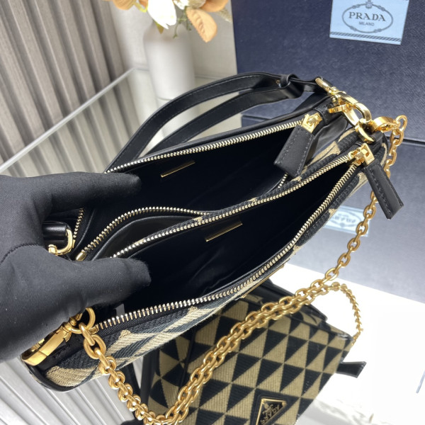Prada Triangular sequined pouch-26*16*13CM [1BC176-01] CELINE CHANEL ACCESSORIES LOEWE SHOES LOUIS VUITTON DIRO YSL OTHER BRAND HANDBAGS BALENCIAGA BOTTEGA VENETA GOYARD HERMES BURBERRY VALENTINO GUCCI FENDI MIUMIU CHLOE PRADA BVLGARI SUITCASE NEW ARRIVAL 