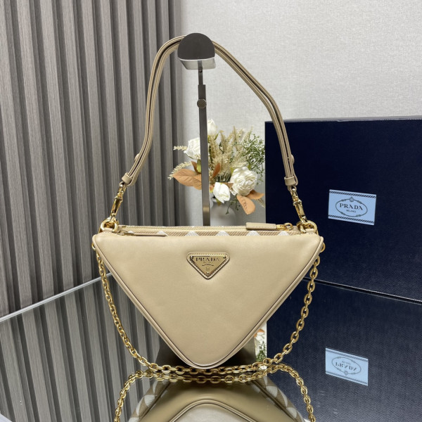 Prada Triangular sequined pouch-26*16*13CM [1BC176] CELINE CHANEL ACCESSORIES LOEWE SHOES LOUIS VUITTON DIRO YSL OTHER BRAND HANDBAGS BALENCIAGA BOTTEGA VENETA GOYARD HERMES BURBERRY VALENTINO GUCCI FENDI MIUMIU CHLOE PRADA BVLGARI SUITCASE NEW ARRIVAL 