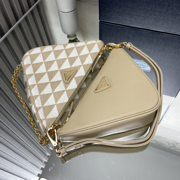 Prada Triangular sequined pouch-26*16*13CM [1BC176] CELINE CHANEL ACCESSORIES LOEWE SHOES LOUIS VUITTON DIRO YSL OTHER BRAND HANDBAGS BALENCIAGA BOTTEGA VENETA GOYARD HERMES BURBERRY VALENTINO GUCCI FENDI MIUMIU CHLOE PRADA BVLGARI SUITCASE NEW ARRIVAL 