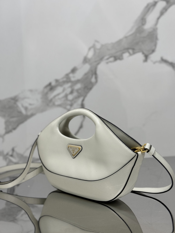 Prada Crossbody Bag 1BA421-32*19*4.5CM [1BA421-04] CELINE CHANEL ACCESSORIES LOEWE SHOES LOUIS VUITTON DIRO YSL OTHER BRAND HANDBAGS BALENCIAGA BOTTEGA VENETA GOYARD HERMES BURBERRY VALENTINO GUCCI FENDI MIUMIU CHLOE PRADA BVLGARI SUITCASE NEW ARRIVAL 