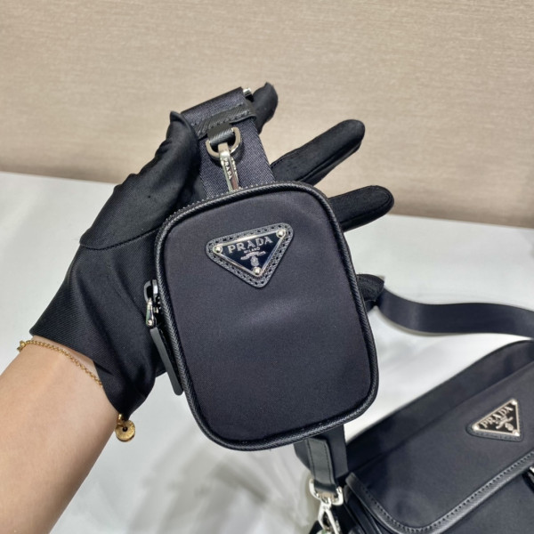 Prada MESSAGE Bag-22*16*5*CM [2VH133B] CELINE CHANEL ACCESSORIES LOEWE SHOES LOUIS VUITTON DIRO YSL OTHER BRAND HANDBAGS BALENCIAGA BOTTEGA VENETA GOYARD HERMES BURBERRY VALENTINO GUCCI FENDI MIUMIU CHLOE PRADA BVLGARI SUITCASE NEW ARRIVAL 
