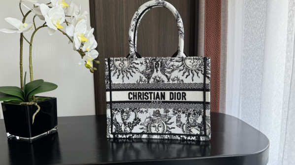 (image for) SMALL DIRO BOOK TOTE-26.5*21*14CM