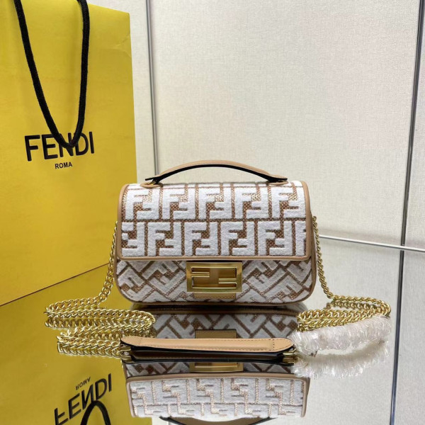 (image for) FENDI BAGUETTE CHAIN MIDI 397B98-24*14*7CM
