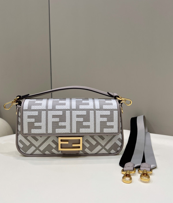 (image for) FENDI BAGUETTE-27*6*14CM