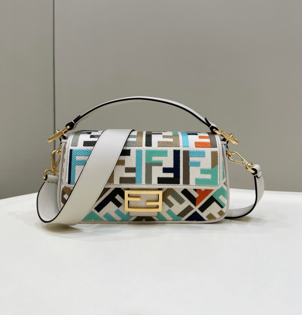 (image for) FENDI BAGUETTE-27*6*14CM
