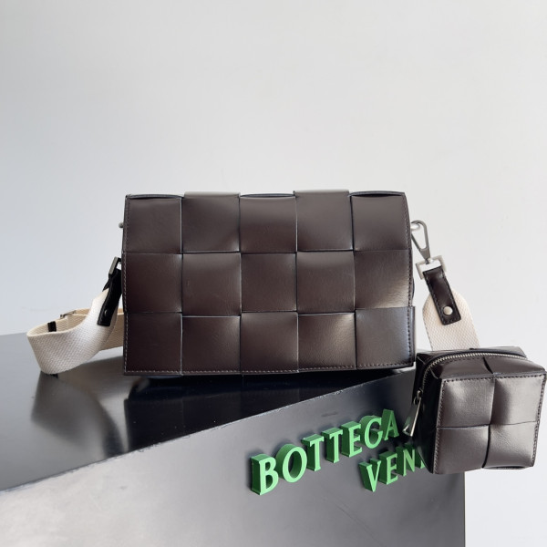 (image for) BOTTEGA VENETA CASSETTE-26*16*6.5cm