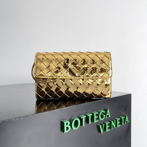 BOTTEGA VENETA Andiamo - 19*11.5*3CM (image for) BOTTEGA VENETA Andiamo - 19*11.5*3CM