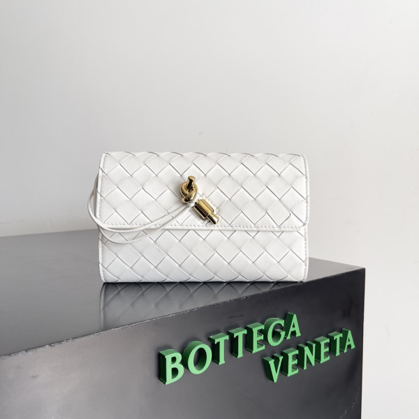 BOTTEGA VENETA Andiamo - 19*11.5*3CM (image for) BOTTEGA VENETA Andiamo - 19*11.5*3CM