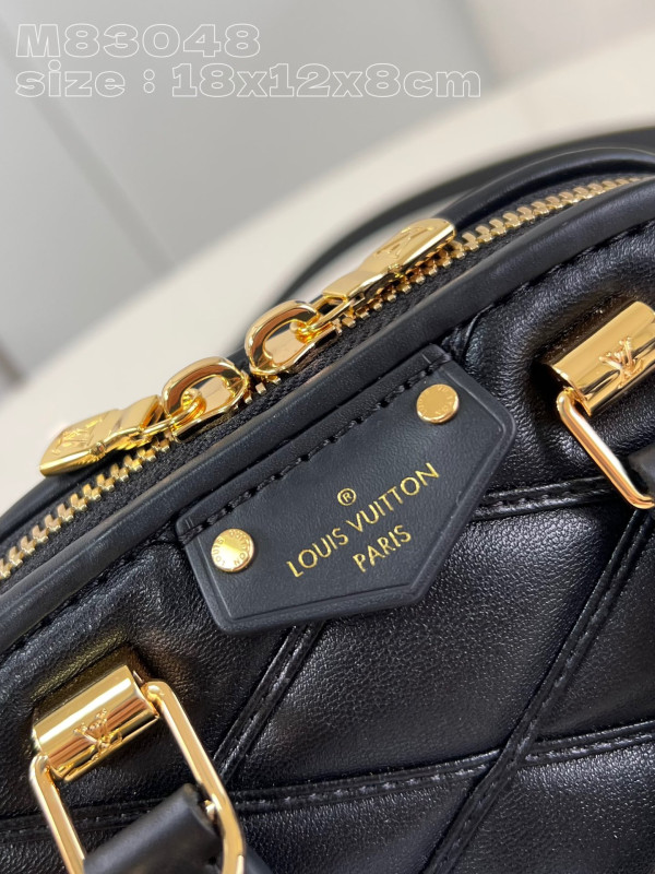 LOUIS VUITTON Nano Alma-18*12*8cm [M83048] CELINE CHANEL ACCESSORIES LOEWE SHOES LOUIS VUITTON DIRO YSL OTHER BRAND HANDBAGS BALENCIAGA BOTTEGA VENETA GOYARD HERMES BURBERRY VALENTINO GUCCI FENDI MIUMIU CHLOE PRADA BVLGARI SUITCASE NEW ARRIVAL 